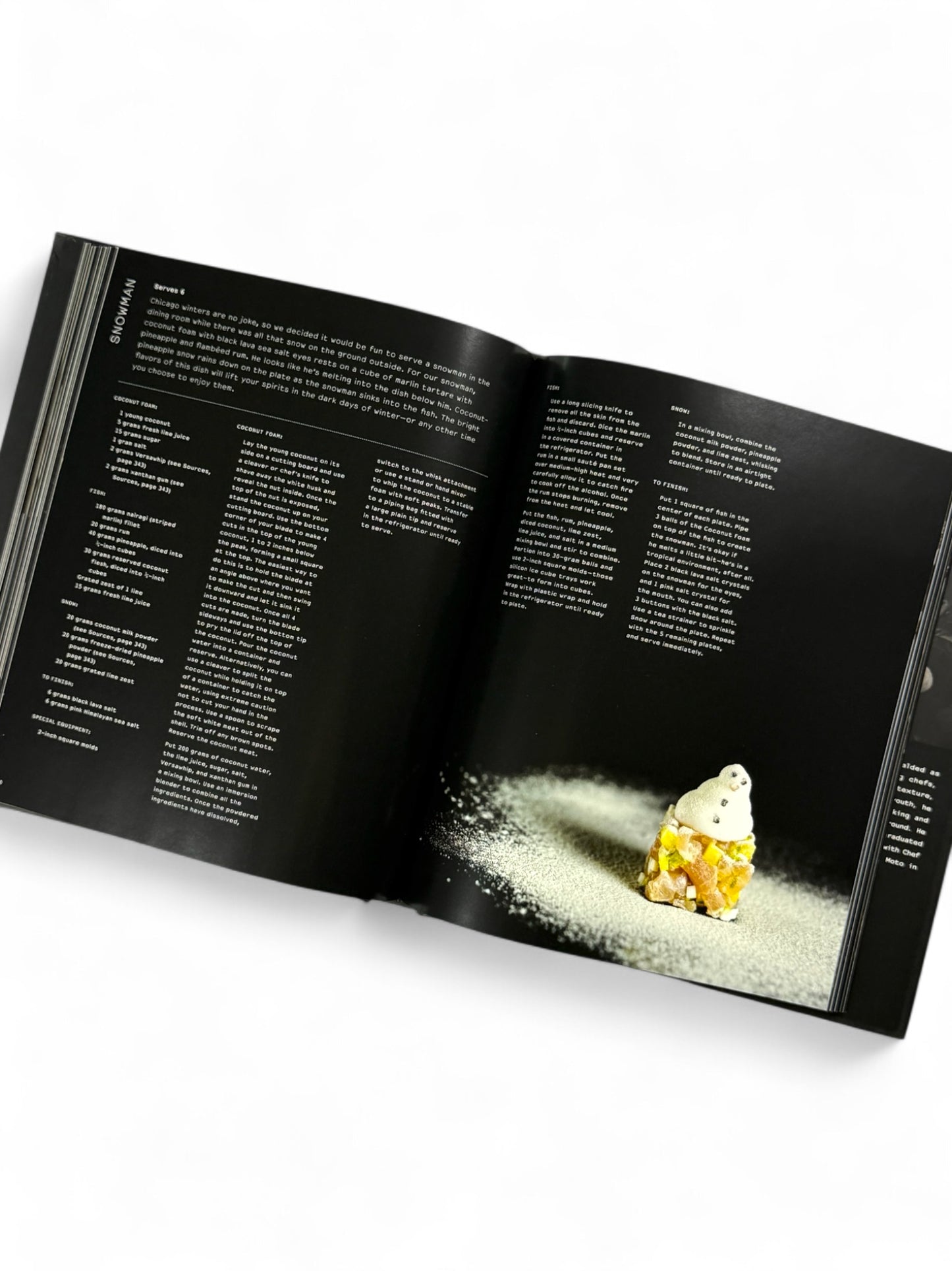 Moto: The Cookbook by Homaro Cantu