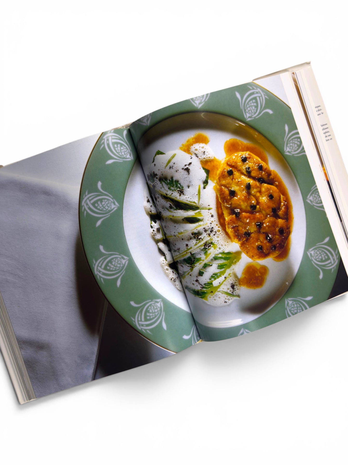 L'Atelier de Joël Robuchon by Patricia Wells - French Edition